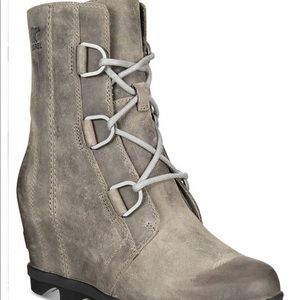 Sorel Joan of Arc boots